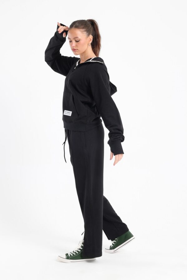 Chill oversized half zipper set in black