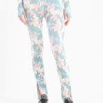 Colored camo slit printed leggings
