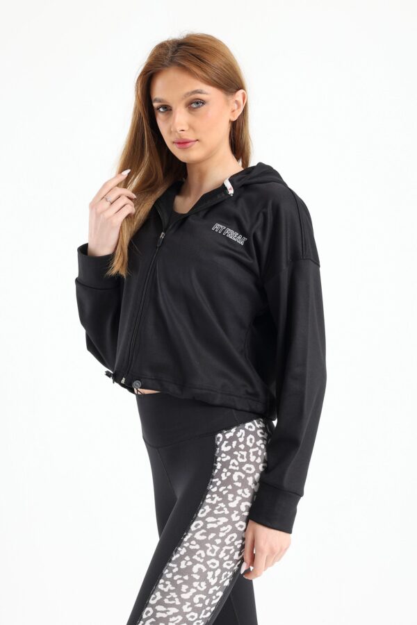 Black basic cropped jacket