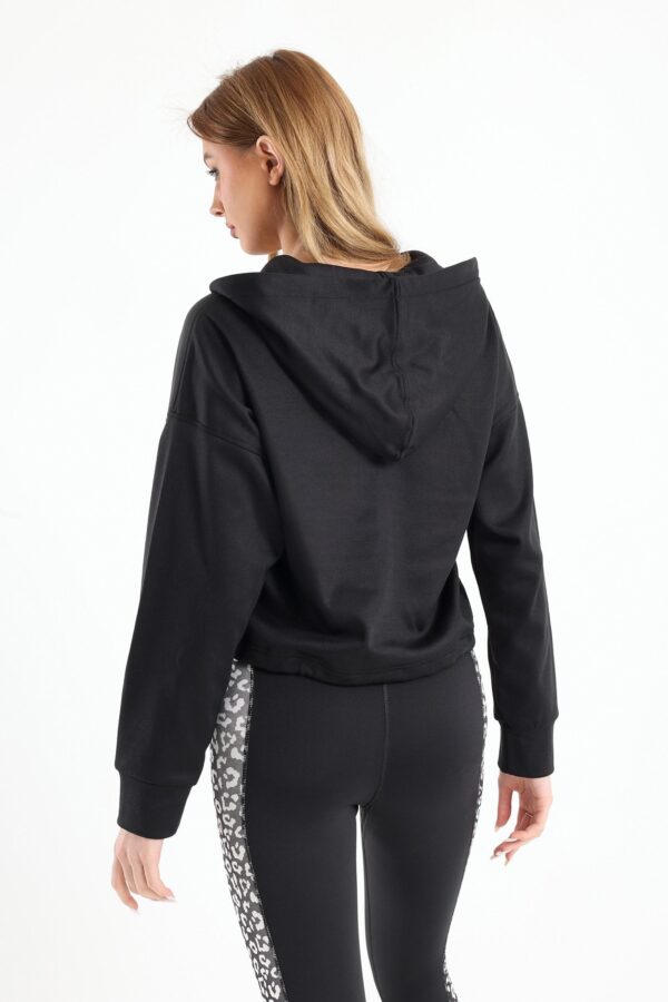 Black basic cropped jacket