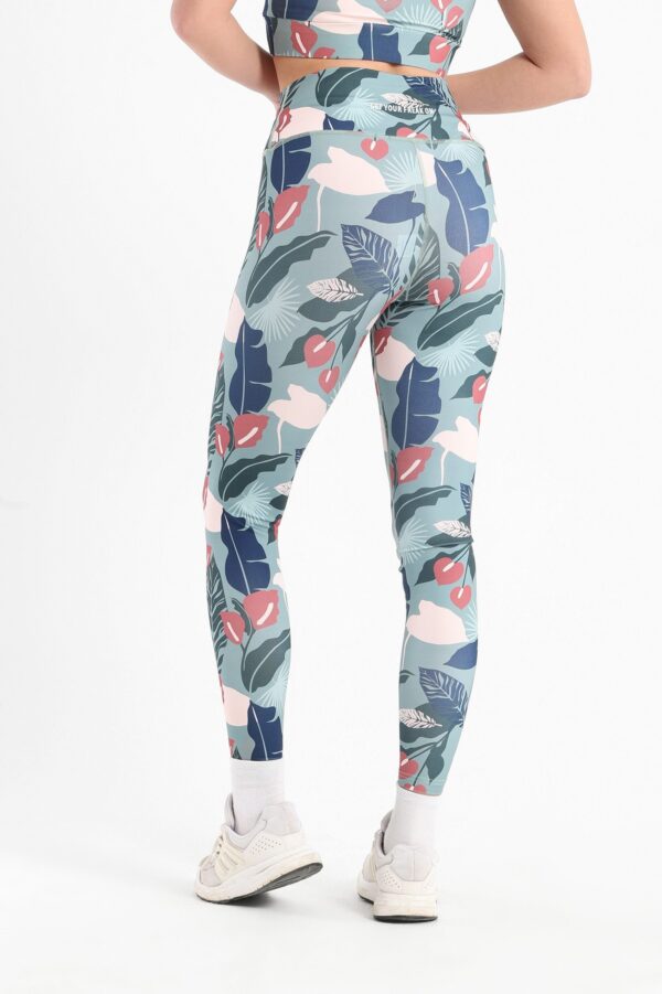 Green palm printed leggings