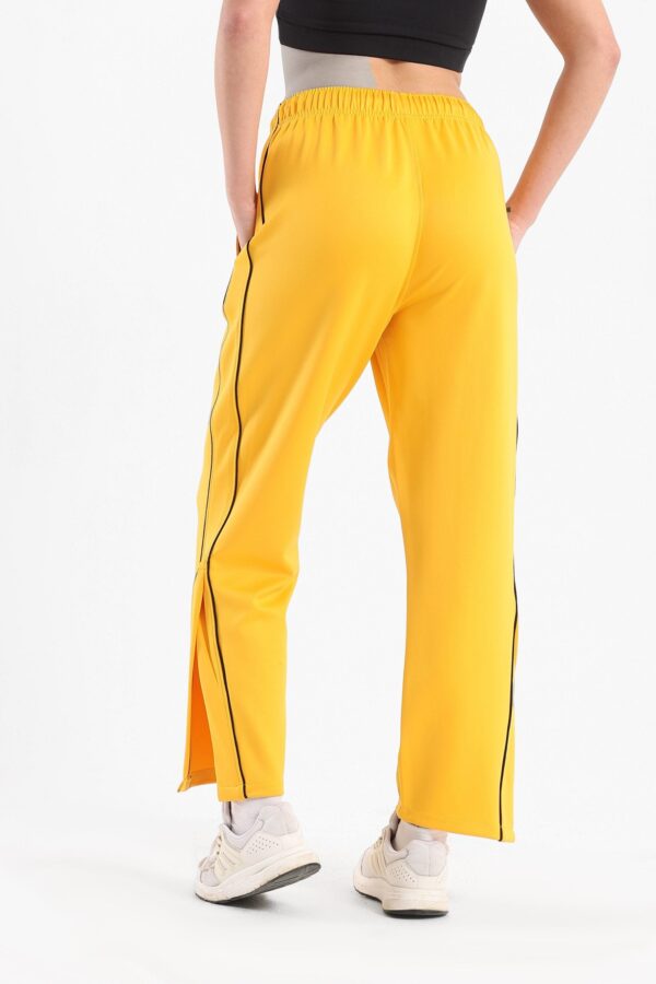 Classic side stripes sweatpants in yellow